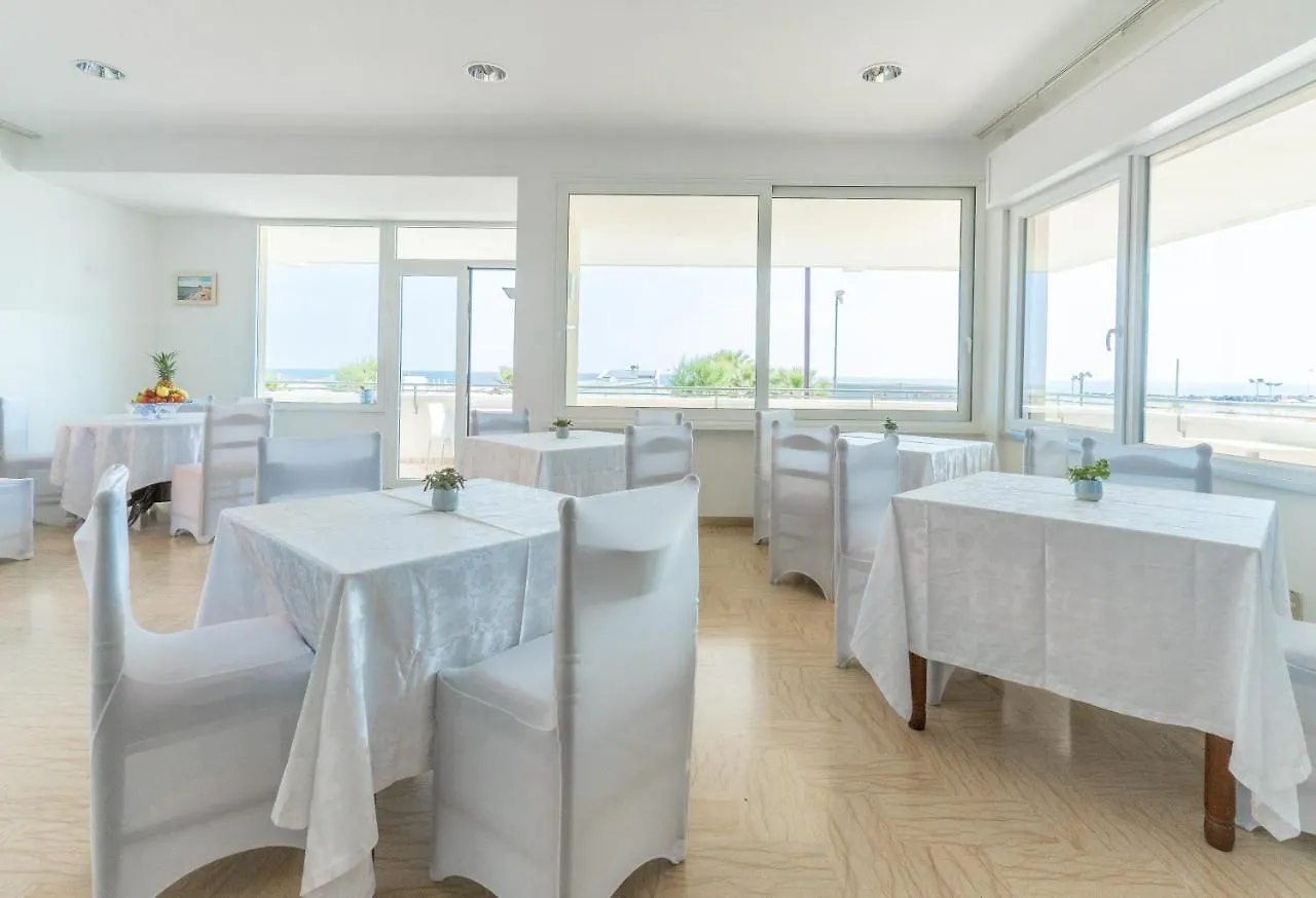 Hotel Croce Del Sud Rimini 3*,